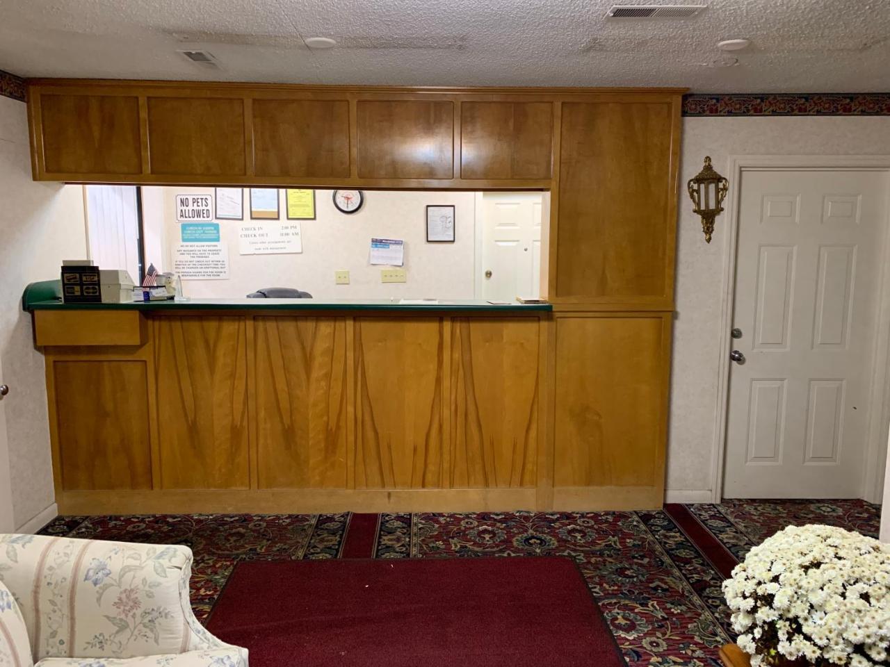 Budget Inn Elkmont Exterior photo